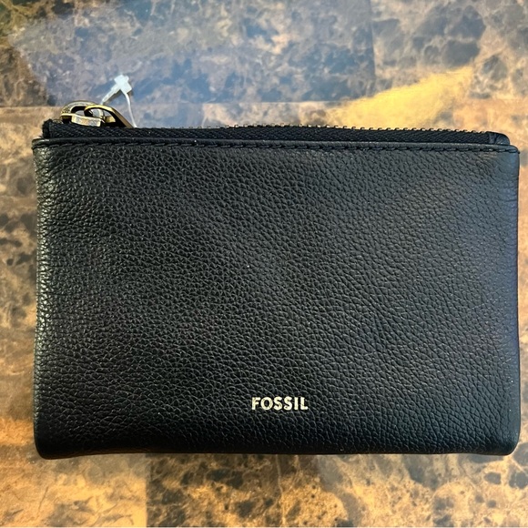 NWT Fossil Black Pebbled Leather Pouch - Picture 8 of 9